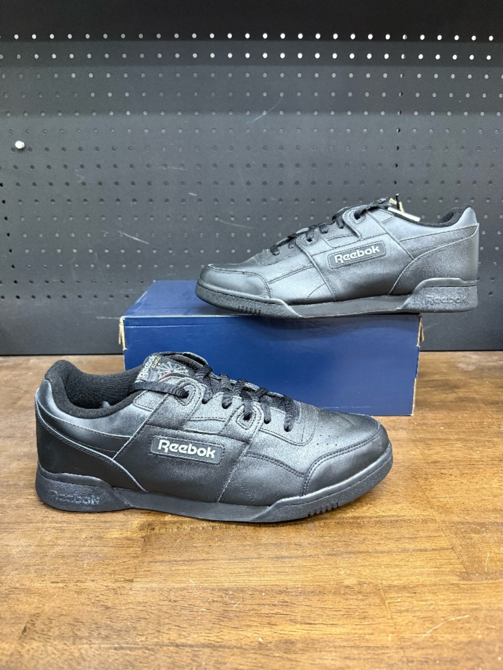 New W/O Box! Men's Reebok Workout Plus Black Training Gym Sneakers Size 15